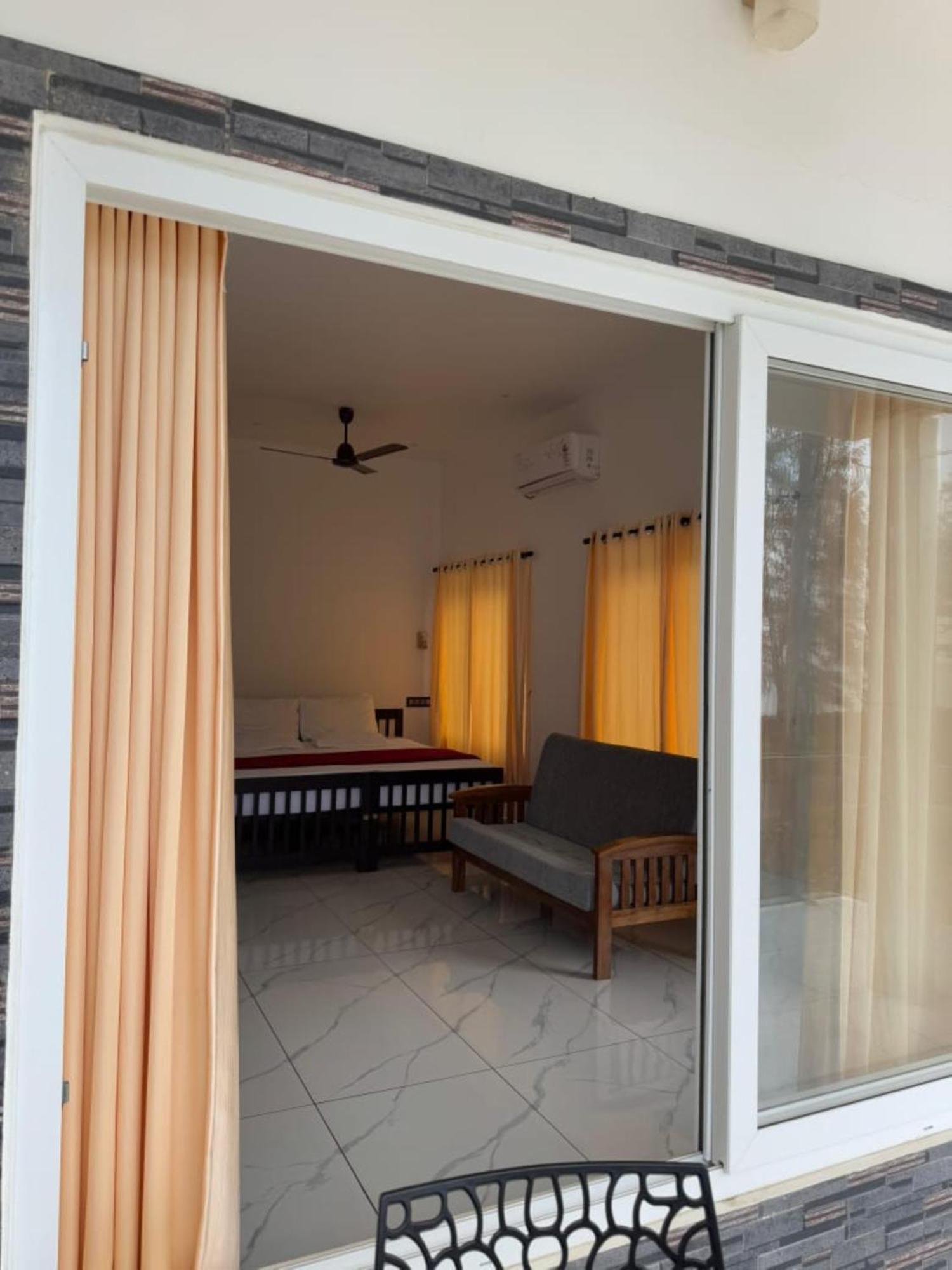 Appu'S Nido Hotel Pallipuram ภายนอก รูปภาพ